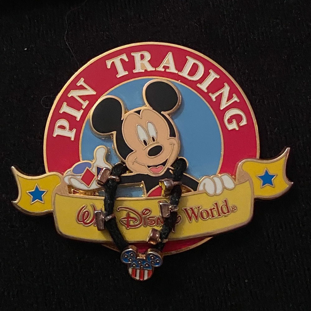 disney pin